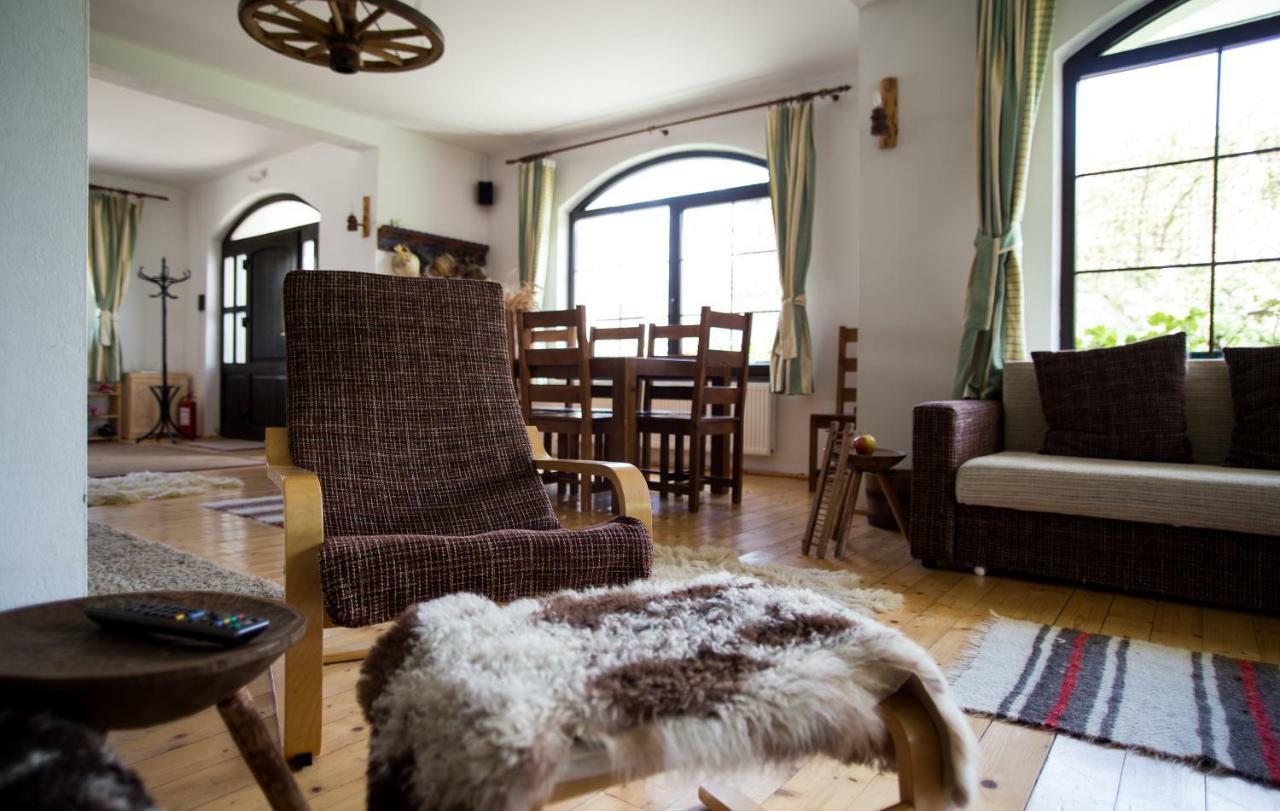 Casa Mosului - Transfagarasan Bed & Breakfast Cîrţişoara Exteriör bild
